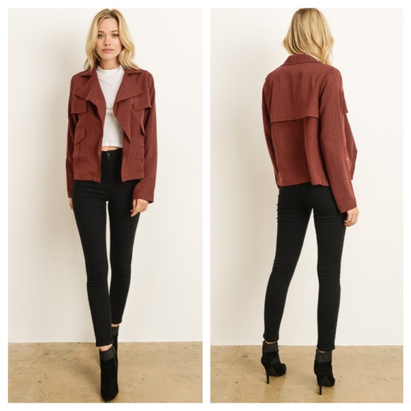 🦋MAKE AN OFFER!🦋Light Burgundy Cropped Trench - Picture 1 of 3